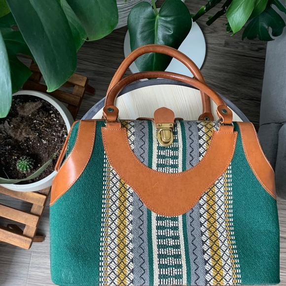 SOLD - Vintage Green Knit/Leather Handbag - Picture 2 of 5